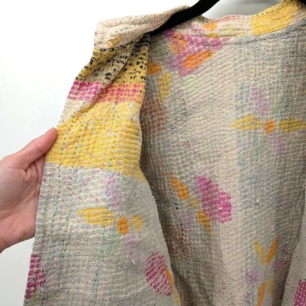 Reversible Kantha Quilted Patchwork Cropped Jacket Handmade Boho Wearable Art - Picture 3 of 14